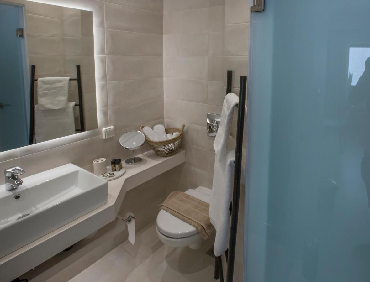Ermou Stylish Suites By Ghh Афіни Екстер'єр фото